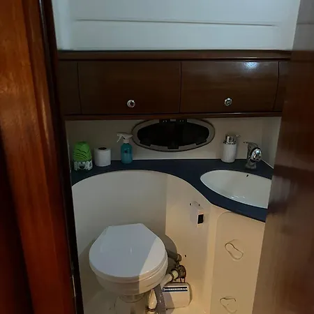 Maser Ii 船上ホテル *